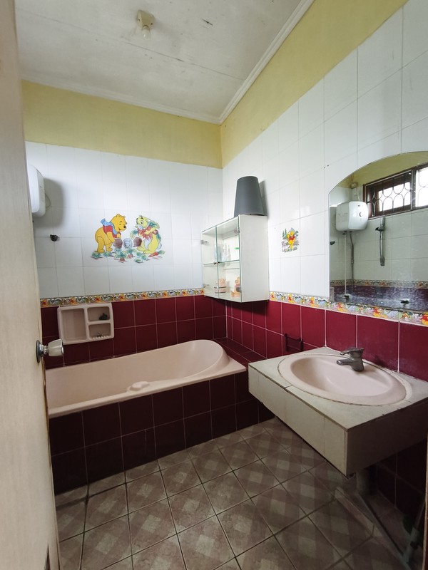 Rumah Hook 2 Lantai di Anggrek Rosliana Kemanggisan