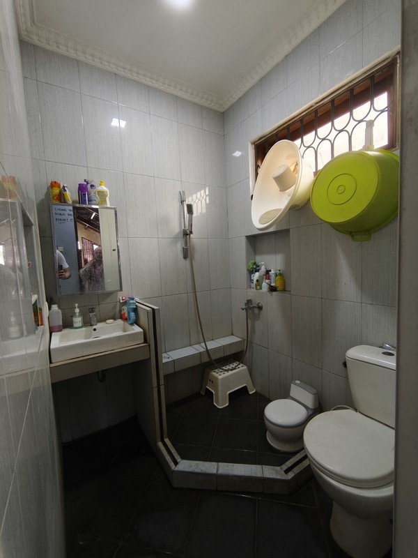 Rumah Hook 2 Lantai di Anggrek Rosliana Kemanggisan