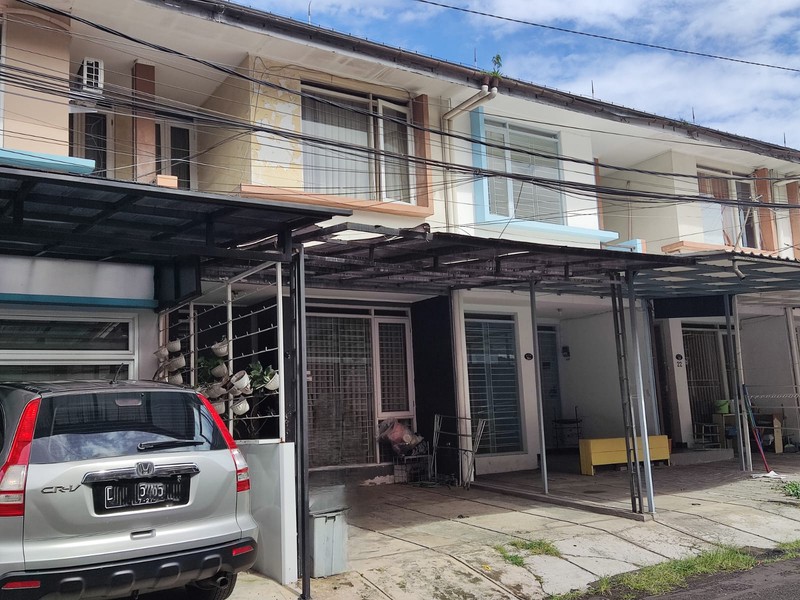 STRATEGIS! Rumah Nyaman di Istana Regency Sudirman, Bandung!