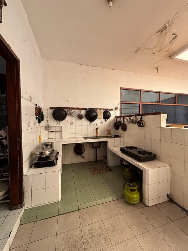 Dijual Rumah Dharmahusada Indah 