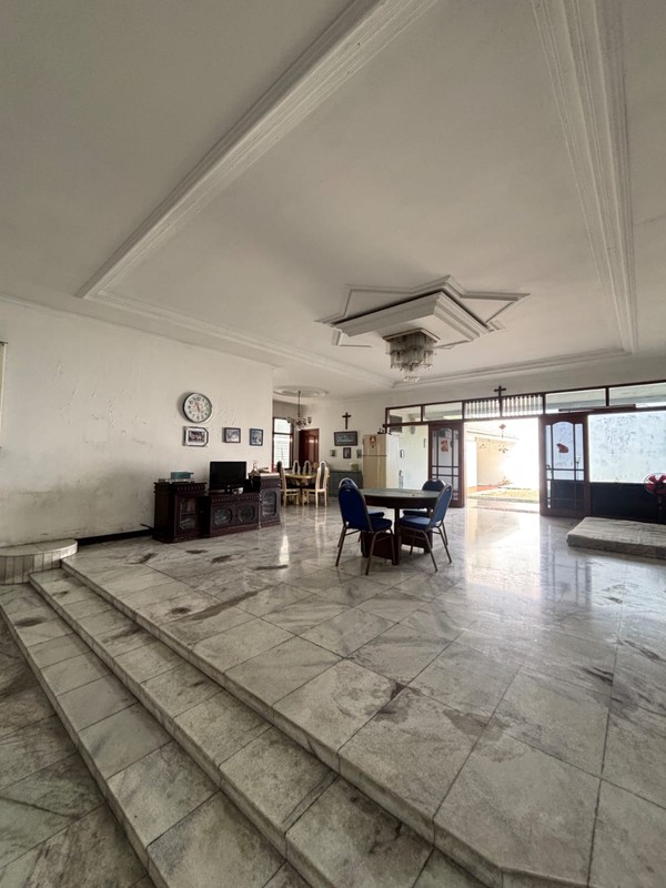 Dijual Rumah Dharmahusada Indah 