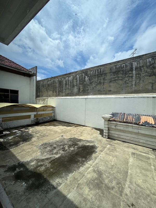 Dijual Rumah Dharmahusada Indah 