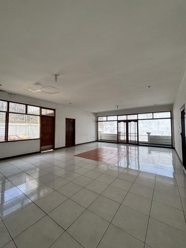 Dijual Rumah Dharmahusada Indah 