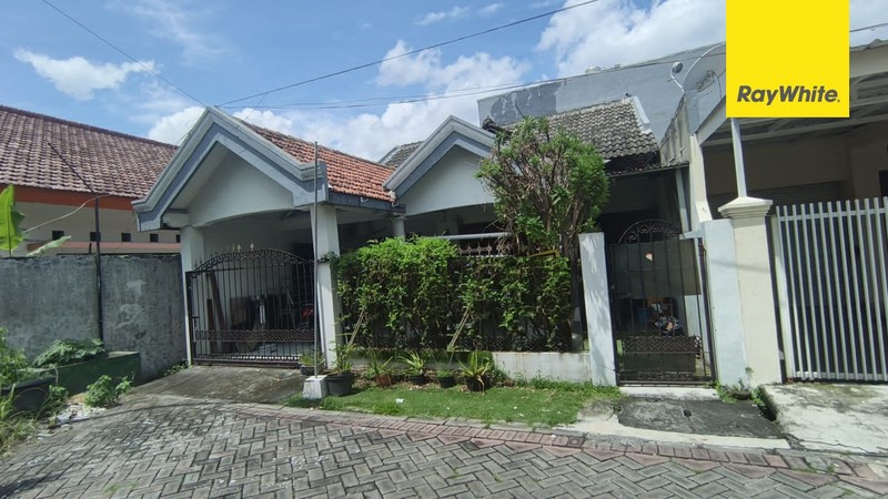 Dijual Rumah 2 lantai di Ketintang Madya Surabaya