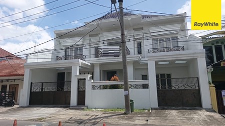 Dijual Rumah 2 lantai di Jemur Andayani Surabaya