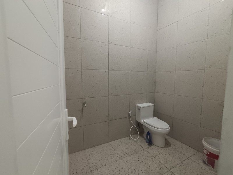 DIJUAL RUMAH Strategis Pinggir Jalan Villa Nusa Indah Raya