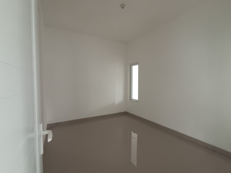 DIJUAL RUMAH Strategis Pinggir Jalan Villa Nusa Indah Raya