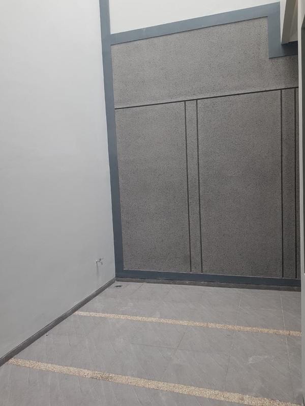 Jual Rumah Manyar Kertoadi Tengah Kota Surabaya