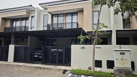 DI JUAL RUMAH SEMI FURNISHED & SIAP HUNI DEKAT CLUB HOUSE PONDOK CANDRA INDAH