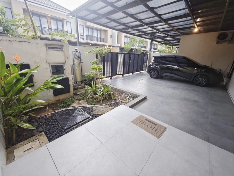 DI JUAL RUMAH SEMI FURNISHED & SIAP HUNI DEKAT CLUB HOUSE PONDOK CANDRA INDAH