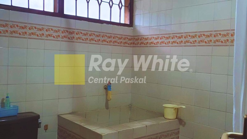 Rumah Tinggal Bagus dan Asri di Tubagus Ismail Bandung