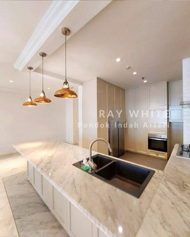 Apartemen Permata Hijau Kebayoran Baru  Corner Unit