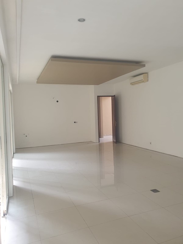 Rumah 2 Lantai Graha Natura Surabaya Barat