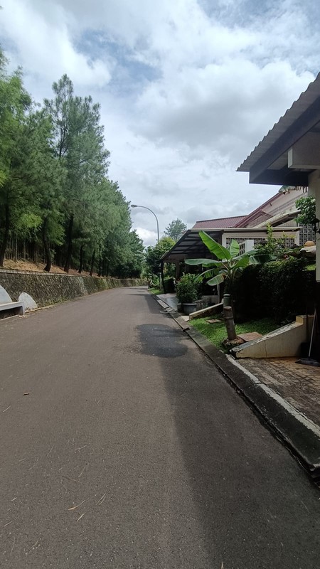 dijual cepat rumah strategis tengah kota asri bebas banjir siap huni di taman giri loka bsd city