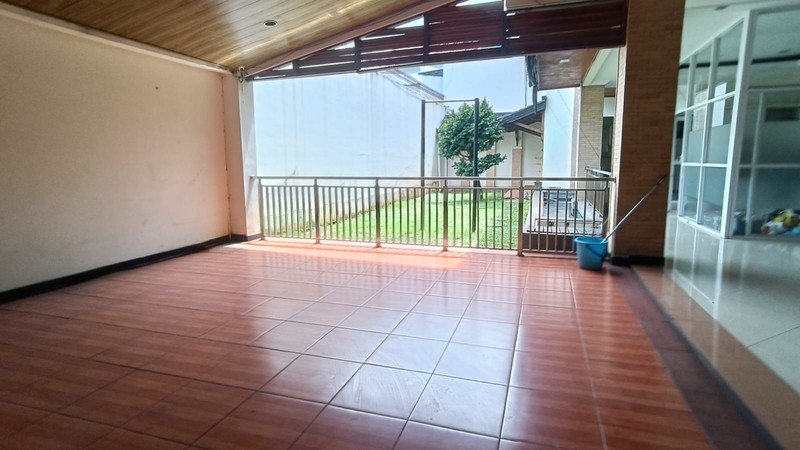 dijual cepat rumah strategis tengah kota asri bebas banjir siap huni di taman giri loka bsd city