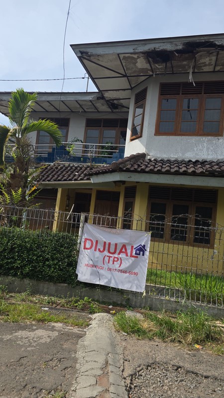 Rumah dan Kost 2 Lantai di Tubagus Ismail Bandung