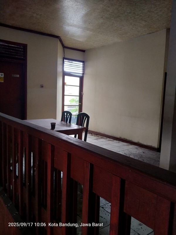 Rumah dan Kost 2 Lantai di Tubagus Ismail Bandung