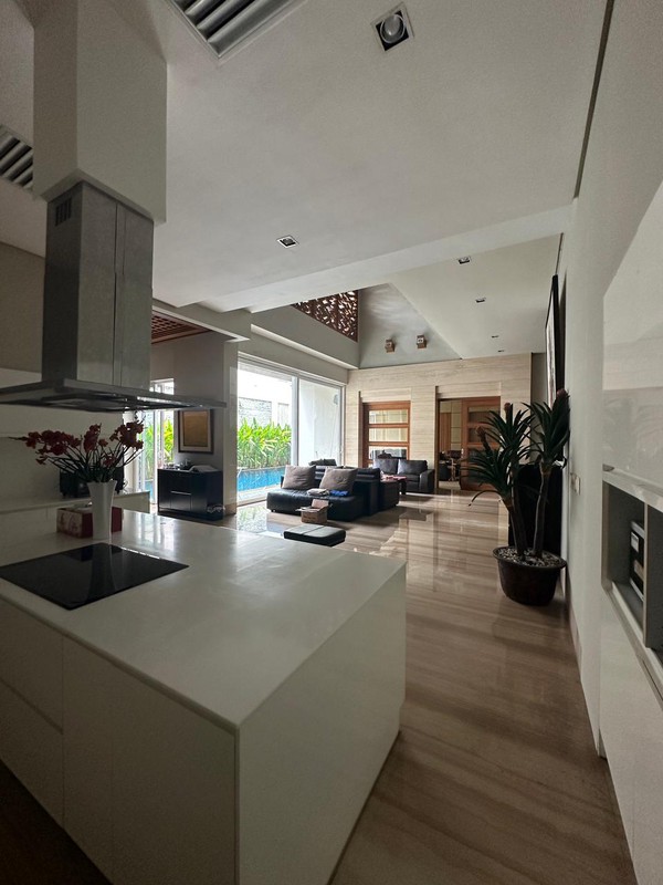 Rumah Bagus Di Metro Kencana Pondok Indah Jakarta Selatan