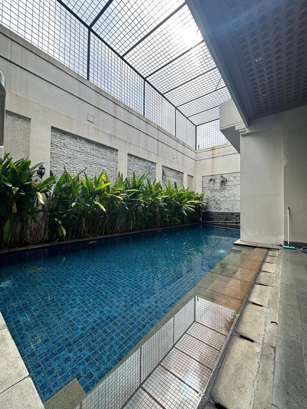 Rumah Bagus Di Metro Kencana Pondok Indah Jakarta Selatan