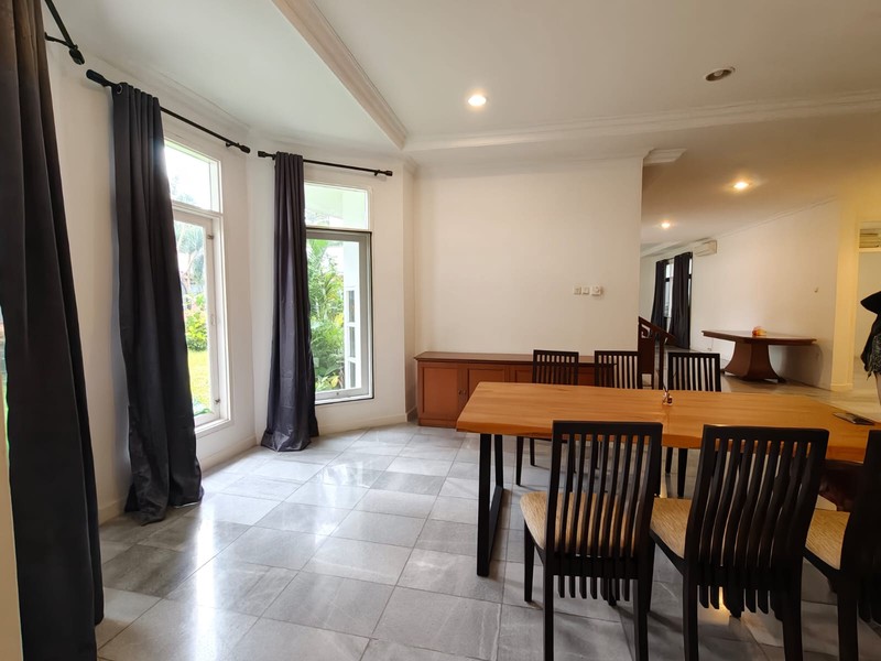 Rumah Bagus Di Executive Paradise Town House Cilandak Jakarta Selatan