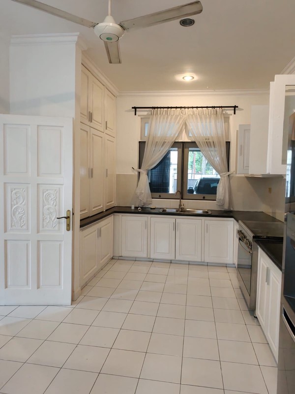 Rumah Bagus Di Executive Paradise Town House Cilandak Jakarta Selatan