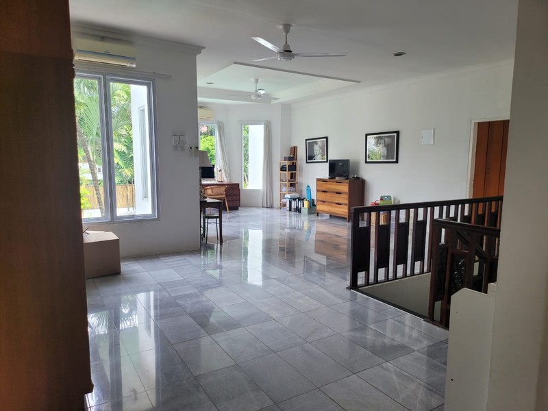 Rumah Bagus Di Executive Paradise Town House Cilandak Jakarta Selatan