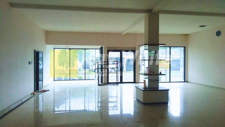Rumah Toko dan Gudang di Lokasi Strategis Sumedang