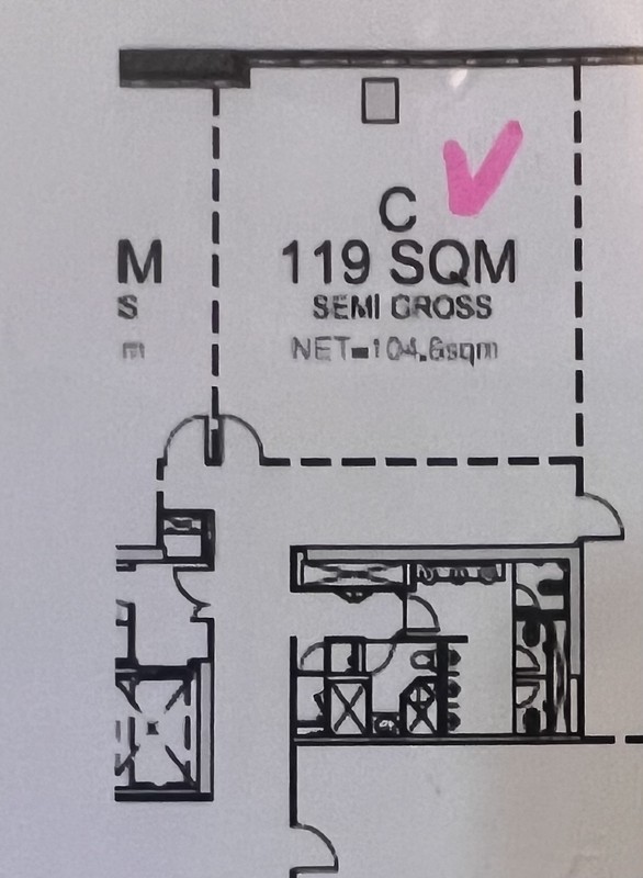 Office Unit lantai tinggi 119sqm