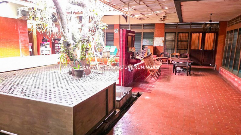 Rumah 2 Kavling Lokasi Strategis di Jl Darmajaya Pejaten, Pasar Minggu