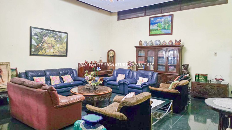 Rumah 2 Kavling Lokasi Strategis di Jl Darmajaya Pejaten, Pasar Minggu