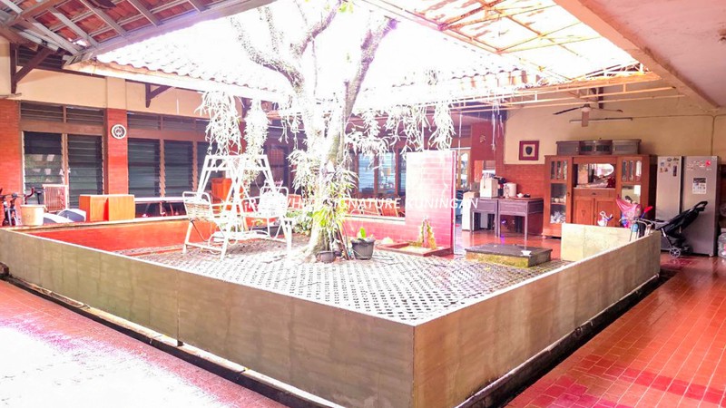 Rumah 2 Kavling Lokasi Strategis di Jl Darmajaya Pejaten, Pasar Minggu