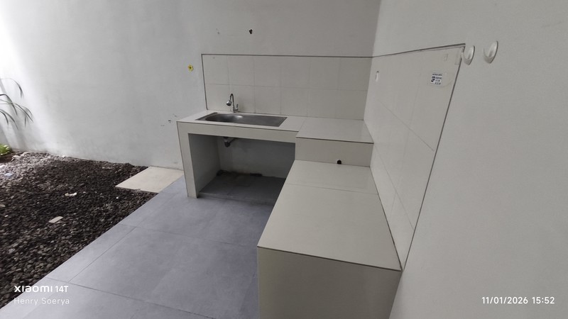 2028. Dijual Rumah di Cluster Ruby Delima Utara PokCan Waru Sidoarjo 