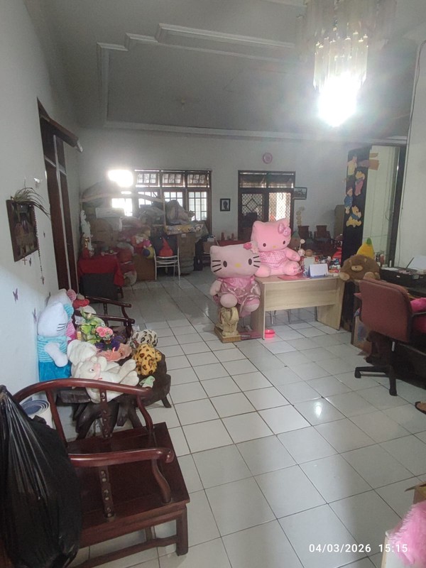 Jual Cepat Rumah Hoek Di Taman Jemursari Utara, Surabaya