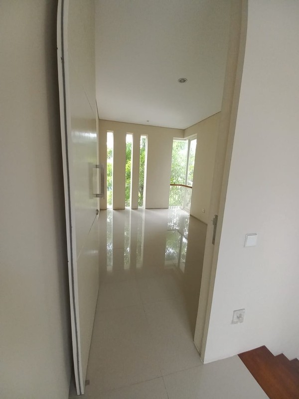 Murah Luas 9X16 Dijual Rumah Taman Puspa Raya Citraland Surabaya Barat - Modern 2 Lantai Dekat Pasar Modern, Komersial North Junction, Taipei School , Universitas Ciputra