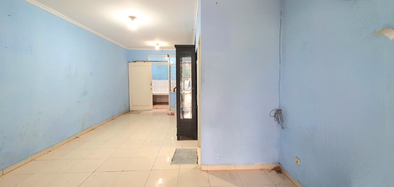 Rumah Gading Arcadia, Kelapa Gading. Bukan rumah baru. Butuh perapihan