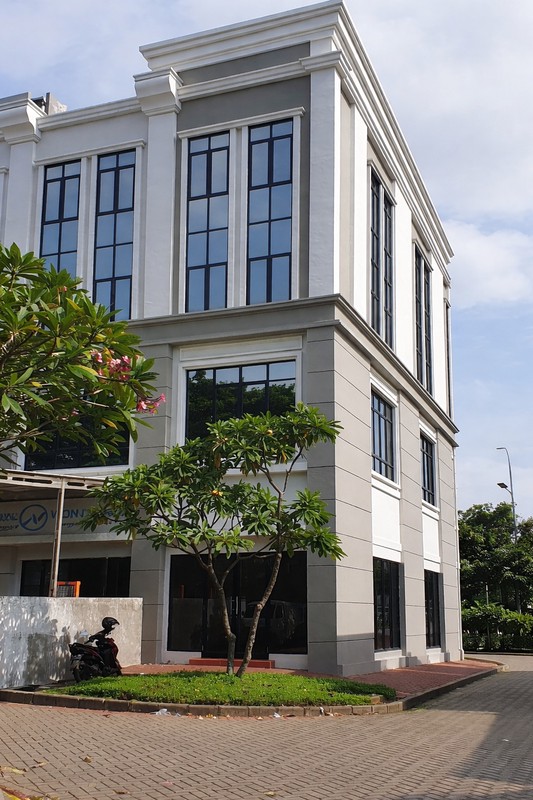 Ruko Hoek Dua Muka Sedayu City, Kelapa Gading. 4,5x18m2