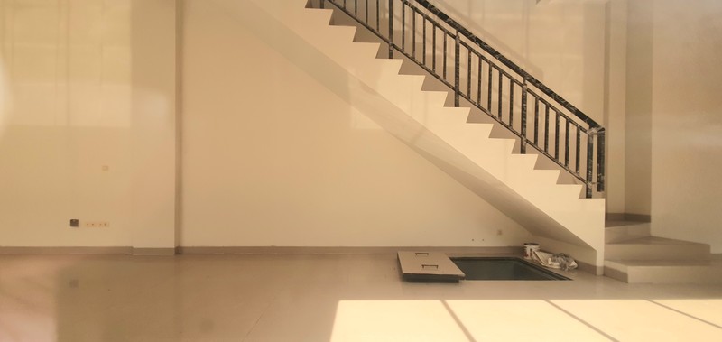 Ruko Hoek Dua Muka Sedayu City, Kelapa Gading. 4,5x18m2