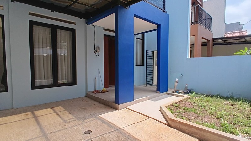 Disewakan Rumah 2 Lantai Brand New Semi Furnished di Tebet Barat, Jakarta Selatan