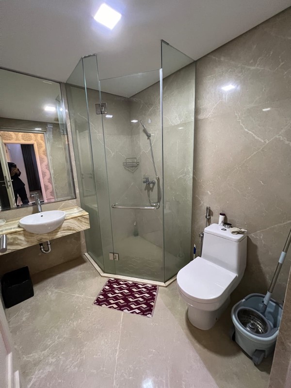 Disewakan Apartemen The Peak Residence 2 Bedroom Full Furnished Lantai 22 View Suramadu - Akses Tunjungan Plaza 5 Surabaya Pusat Kota