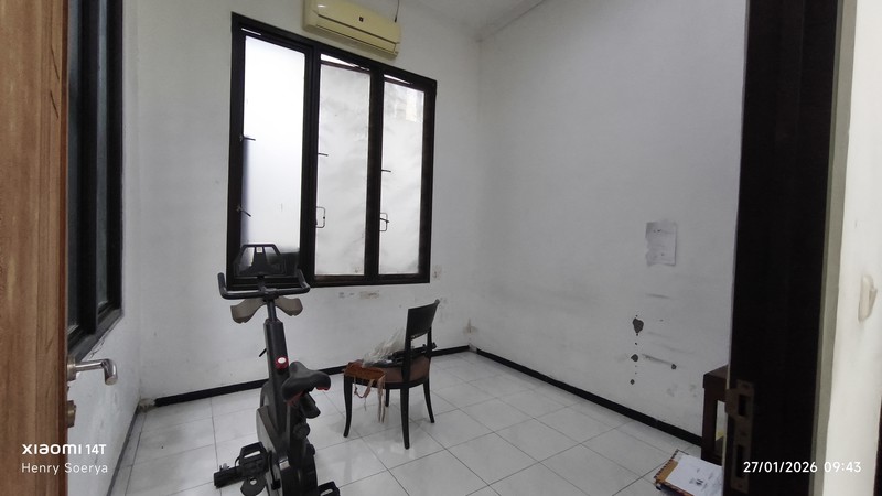 2021. Rumah Kebonsari Elveka, Jambangan Surabaya Selatan