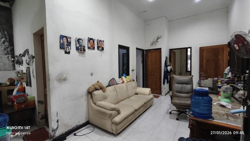 2021. Rumah Kebonsari Elveka, Jambangan Surabaya Selatan