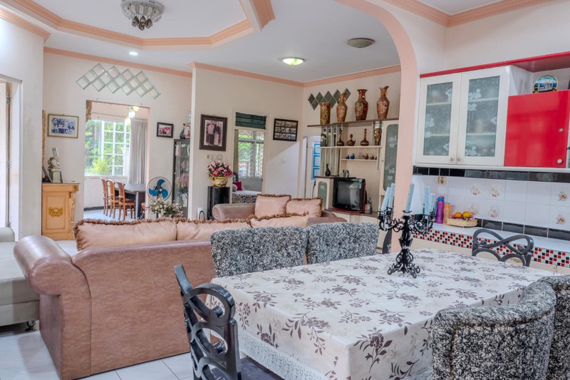 2037. Dijual Perumahan Karah Indah, Jambangan Surabaya Selatan 