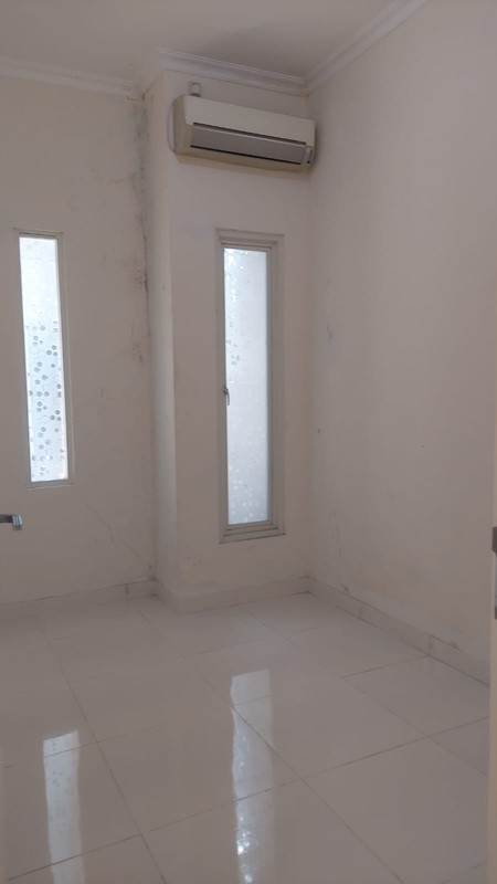 Rumah Graha Sukolilo Regency Surabaya Dekat Pakuwon City