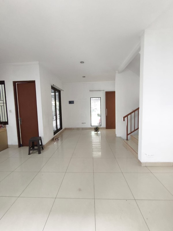 Rumah Bagus,dalam cluster di Graha Raya