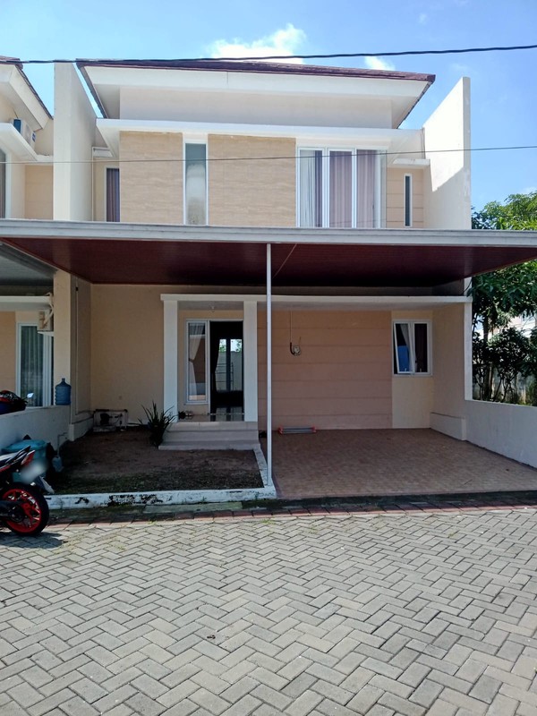 Rumah 2 Lantai di Dalam Perum Furnished & Siap Huni, Tridadi, Sleman