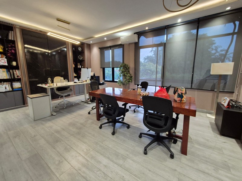 Gudang & Kantor Mewah di Sunter