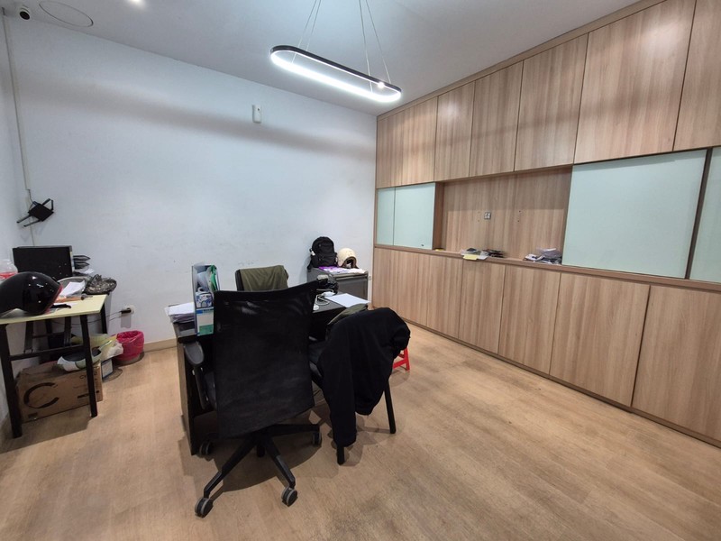 Gudang & Kantor Mewah di Sunter