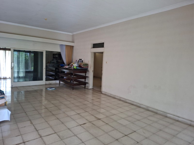 Rumah Megah dengan Lahan 1.320  Meter Persegi di Kawasan Taman Siswa, Mergangsan, Yogyakarta