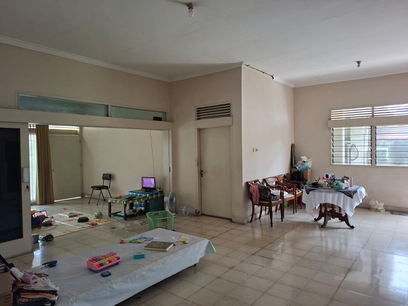 Rumah Megah dengan Lahan 1.320  Meter Persegi di Kawasan Taman Siswa, Mergangsan, Yogyakarta