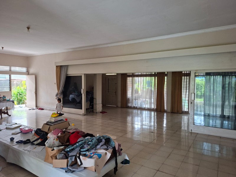 Rumah Megah dengan Lahan 1.320  Meter Persegi di Kawasan Taman Siswa, Mergangsan, Yogyakarta